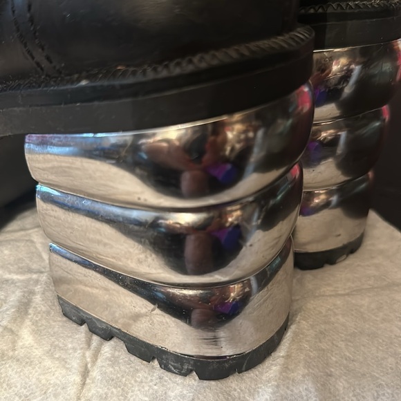 BullBoxer Heel Platform Mary Jane Distressed Look Leather Platforms, Size 39/40. - Picture 8 of 8